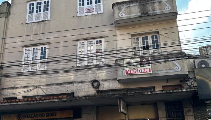 Aluguel de Apartamento no bairro Centro em  Valença-RJ