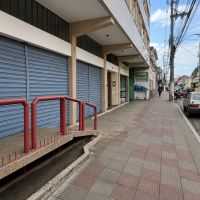 Aluguel de Ponto comercial em Centro em Valença-RJ