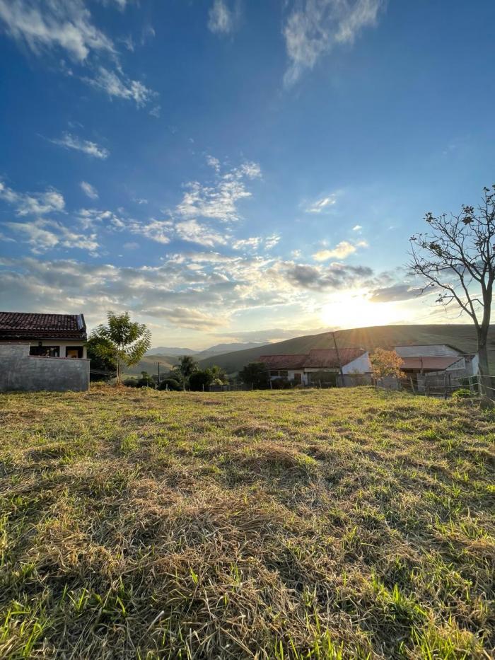 TERRENOS NO MONTE BELO